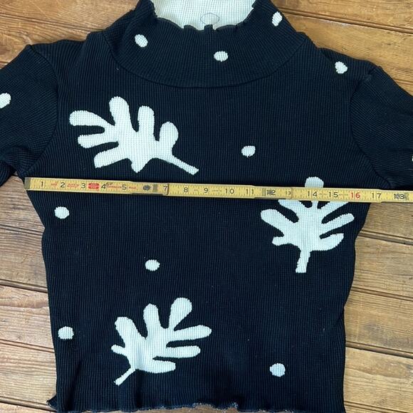 Vintage Women’s Maureene Keene NYC waffle knit cut out long sleeve top size sm - Picture 3 of 7